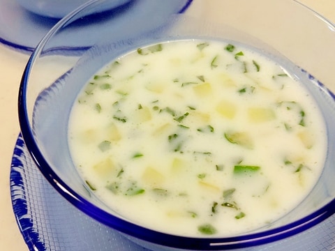 簡単～！(^^)きゅうりとヨーグルトの冷製スープ♪